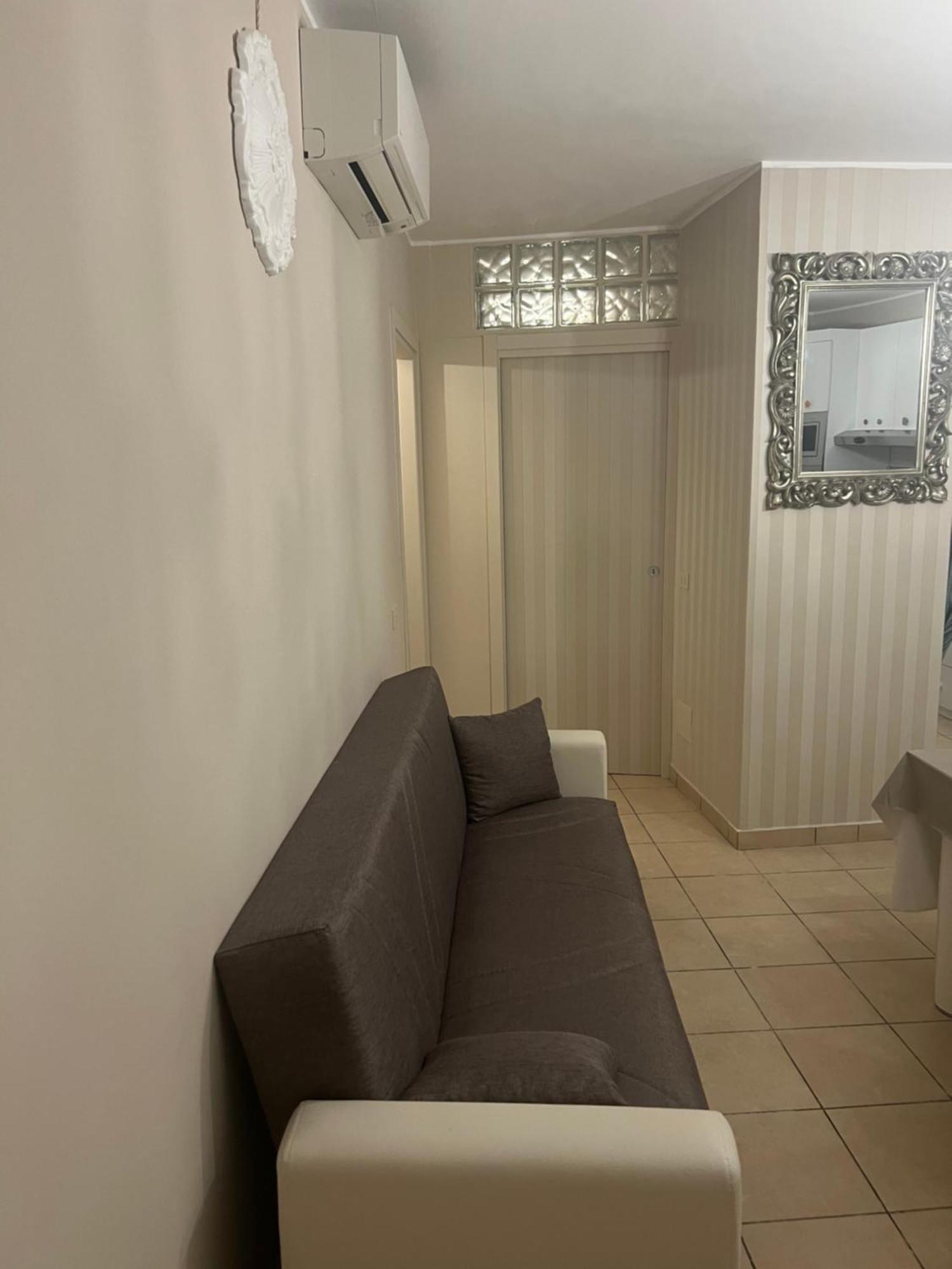 Tevere 20 House 몬차 객실 사진